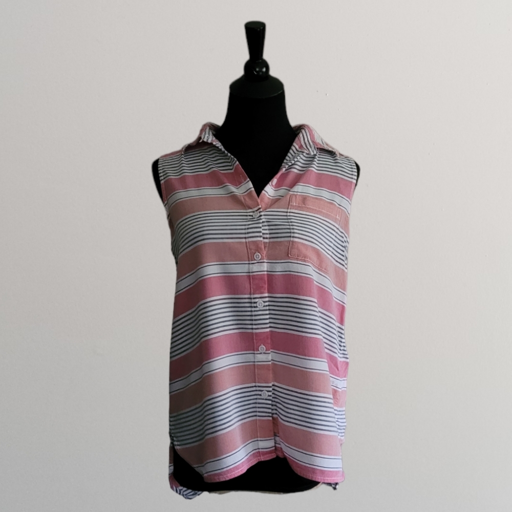 BeachLunchLounge Top